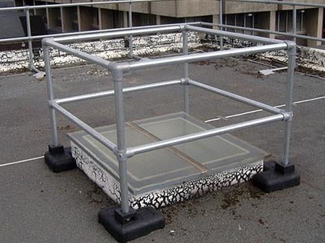 使用设备平台护栏有哪些优点